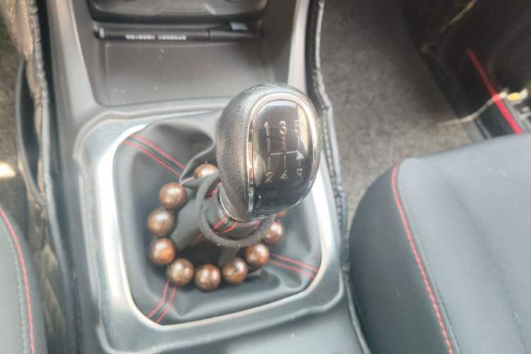 Used CHANGAN OSHAN X70A 2018 1.5L Manual Comfort Model Gear Lever