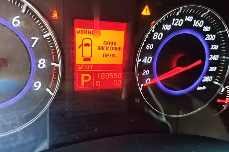 Used Infiniti FX 2010 FX35 Standard Edition Odometer Close Up