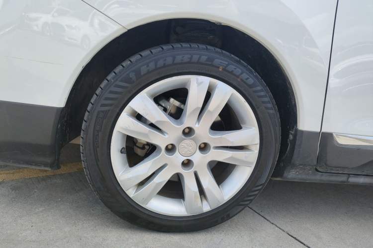 Used Peugeot 3008 2016 1.6THP Automatic Classic Edition