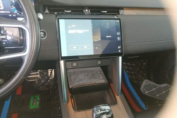 Used Land Rover Discovery Sport 2024 Performance Tech Edition