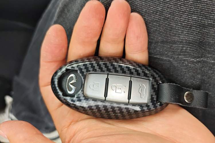 Used Infiniti Q50 2014 3.7L Comfort Edition Vehicle Key