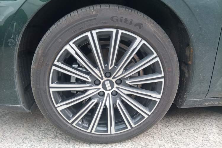 Used Geely Galaxy 8 2025 130km EM-i Flagship Edition