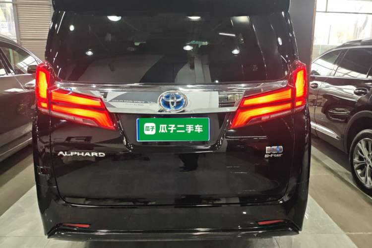 Used Toyota Alphard 2021 Dual-Engine 2.5L Luxury Edition