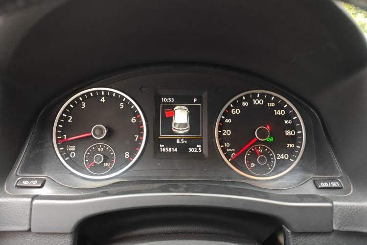 Used Volkswagen Tiguan 2015 1.8TSI Automatic Two-Wheel Drive Luxury Model Instrument Cluster