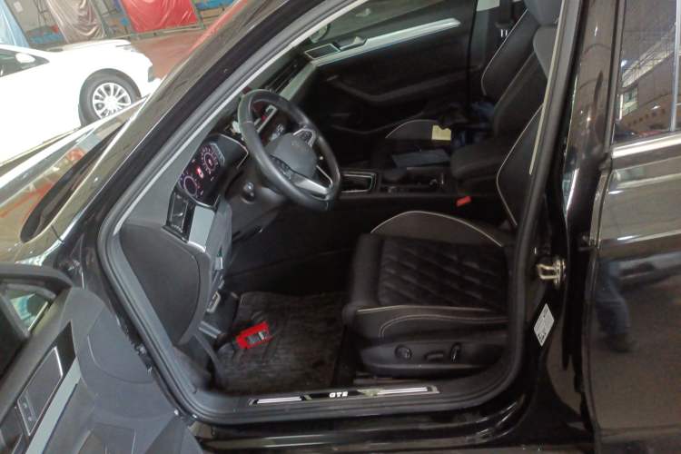 Used Volkswagen Magotan GTE Plug-in Hybrid 2022 GTE Luxury Model
