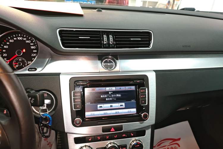 Used Volkswagen FAW-Volkswagen CC 2016 1.8TSI Prestige Model Audio And AC Panel