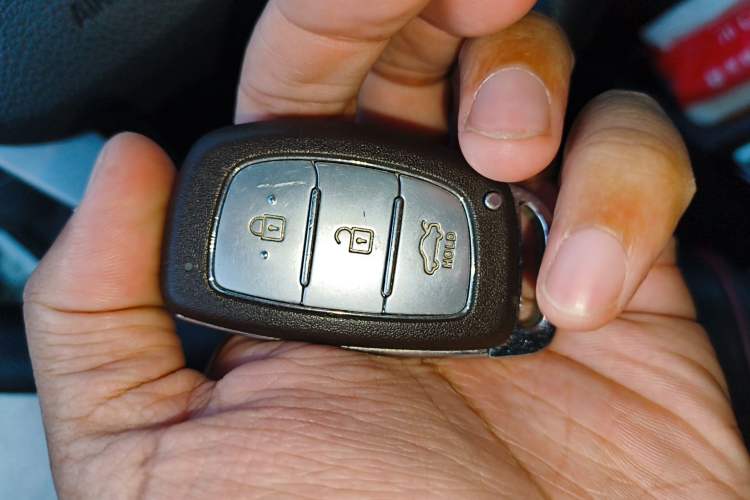 Used Hyundai Mistra 2014 1.8L Automatic Smart GLS