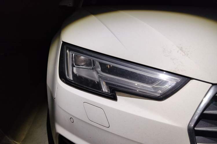 Used Audi A4L 2018 30th Anniversary Edition 40 TFSI Trendy Model Right Front Headlight