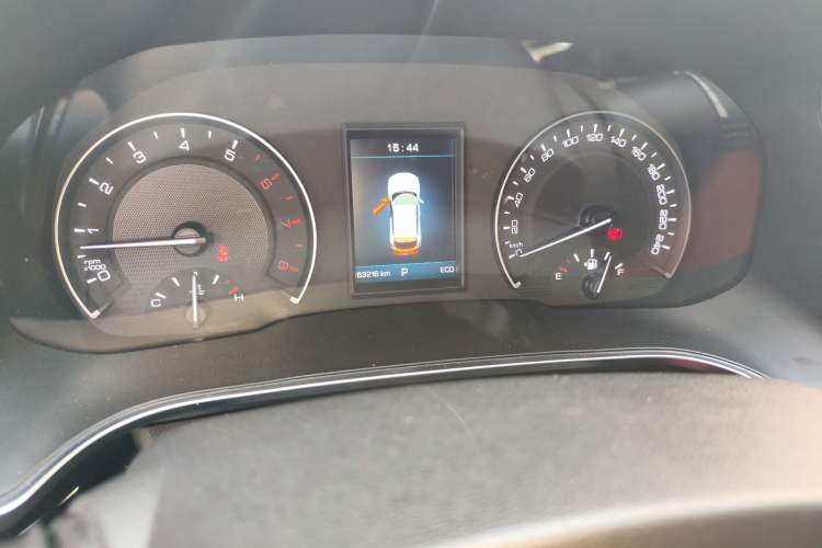 Used Wey VV5 2017 2.0T Ultra-Luxury Version Odometer Close Up