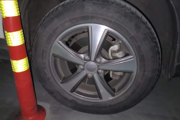 Used Haval H6 2016 Upgraded Model 1.5T Automatic Two-Wheel Drive Prestige Version
