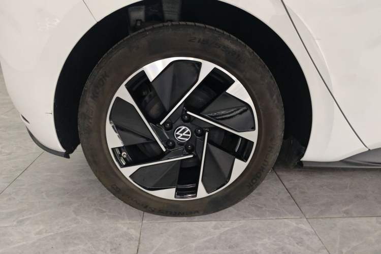 Used Volkswagen ID.3 2025 Smart Version Pure & Intelligent Enjoyment Edition Right Rear Wheel Hub