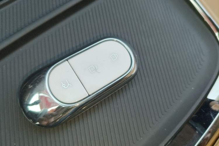 Used Leapmotor C11 2024 Range-Extended 300 Luxury Edition