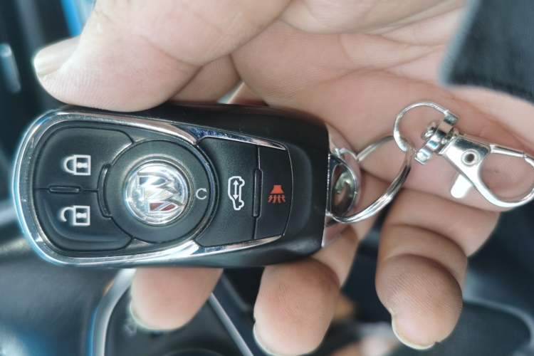 Used Buick GL8 2023 Land Executive Class 652T Luxury Model Interior 1