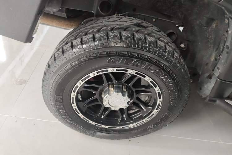 Used BAIC Off-Road BJ40 2016 40L 2.3T Automatic All-Wheel Drive Premium Edition Exterior 5