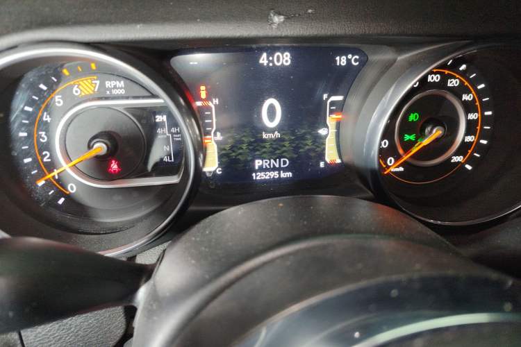 Used Jeep Wrangler 2018 2.0T Sahara Four-Door Edition Odometer Close Up