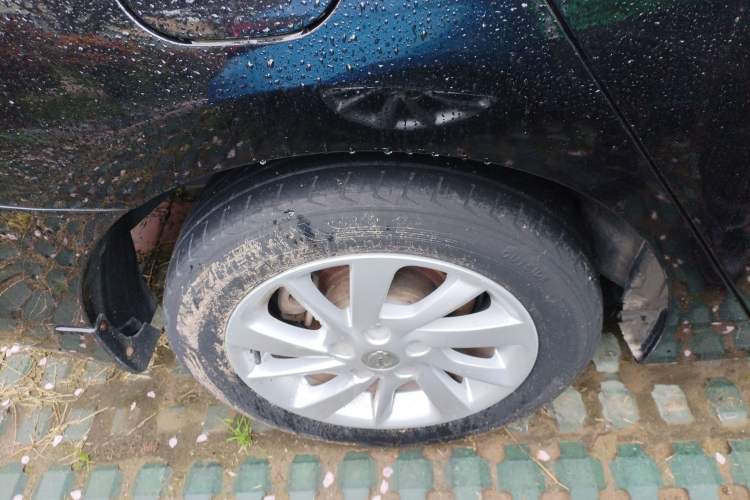 Used Nissan Sylphy 2012 1.6 XL Manual Luxury Edition Right Rear Wheel Hub