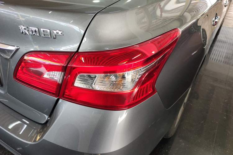 Used Nissan Sylphy 2024 Classic 1.6XL CVT Luxury Edition Right Rear Taillight