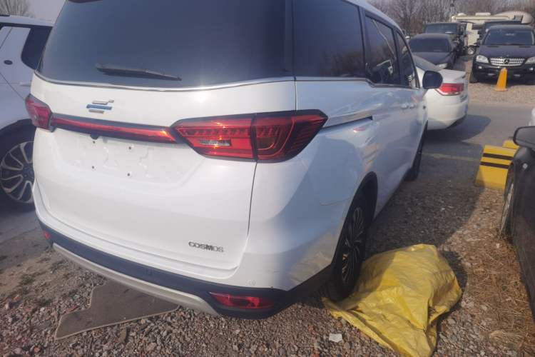 Used CHANGAN OSHAN Cosmos 2019 1.5T Automatic Flagship Version China VI Standard