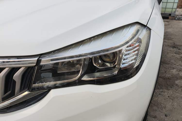 Used Brilliance V3 2017 1.5L Manual Smart Model
