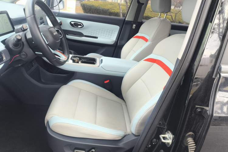 Used AION Y 2022 70 Tech Edition Lithium Iron Phosphate
