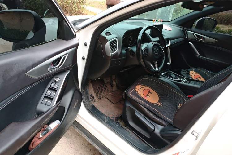 Used Mazda CX-4 2018 2.0L Automatic Two-Wheel Drive Blue Sky Luxury Edition