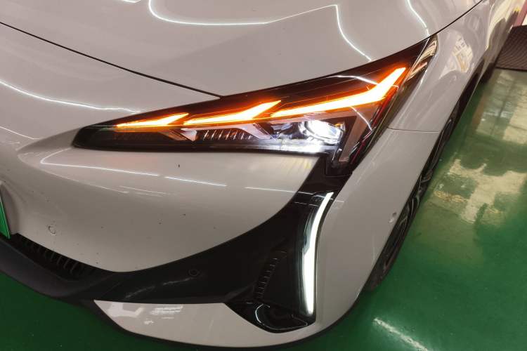 Used ARCFOX Alpha S5 2025 560MAX 185kW