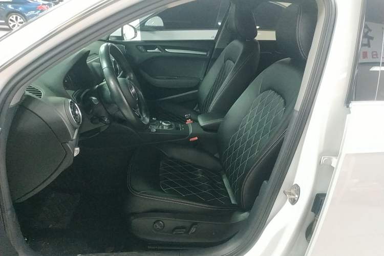 Used Audi A3 2020 Restyled Sportback 35 TFSI Entry-Level China VI Emission Standard