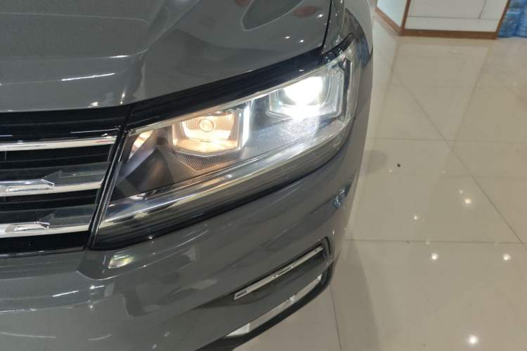 Used Volkswagen Tiguan L 2018 330TSI Automatic Two-Wheel Drive Luxury Edition Left Front Headlight