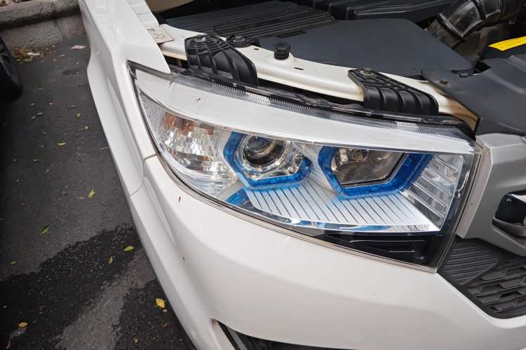 Used Lifan Auto Myway 2016 1.5L Manual Comfort Edition Right Front Headlight