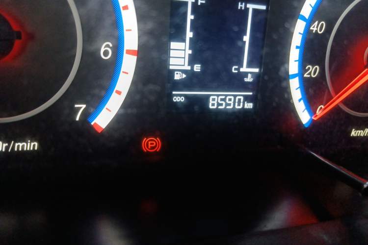 Used Chana Ruixing M80 2021 1.6L Comfort Version 4-Seater Single-Steamed Air Conditioning China VI Standard Flat Roof with Lift-Up Rear Door – DAM16KR
