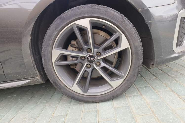 Used Audi A4L 2022 40 TFSI Fashion Dynamic Model
