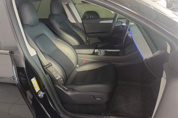 Used Tesla Model Y 2023 Long-Range All-Wheel-Drive Version