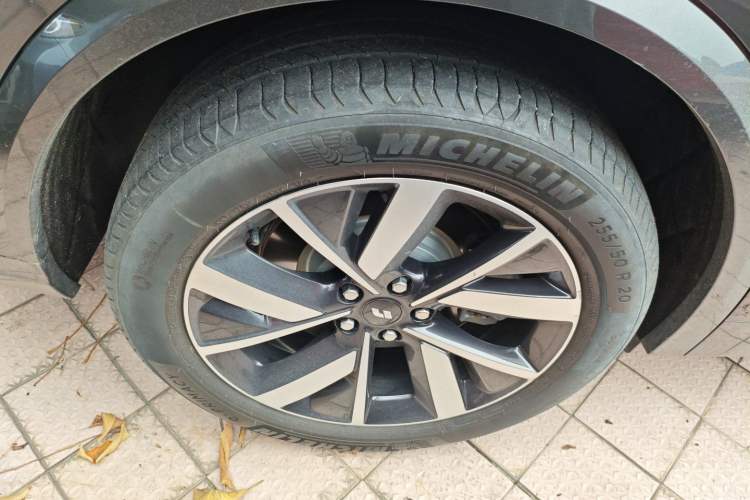 Used Li Auto L8 2023 Air model
