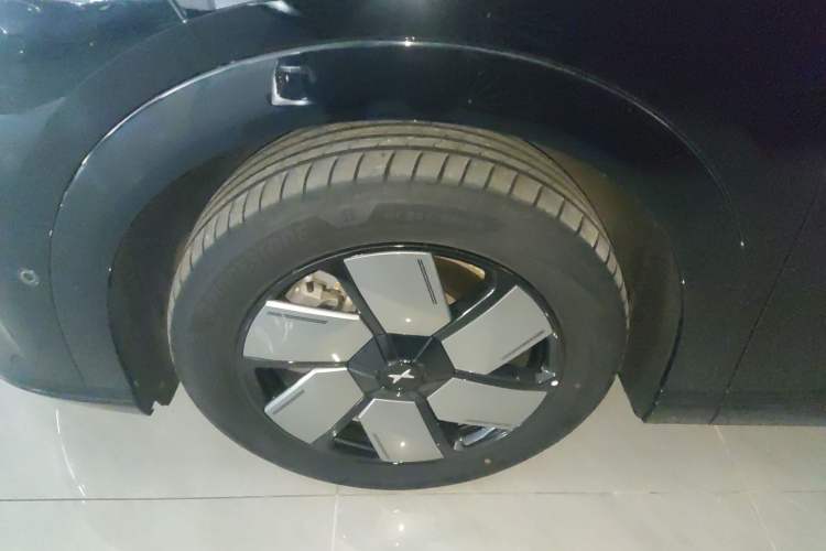 Used XPeng X9 2024 702 Ultra-Long Range Pro
