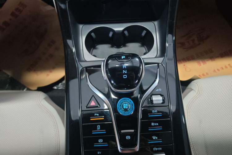 Used BYD Qin PLUS 2024 HONOR Edition DM-i 55KM Leading Model
