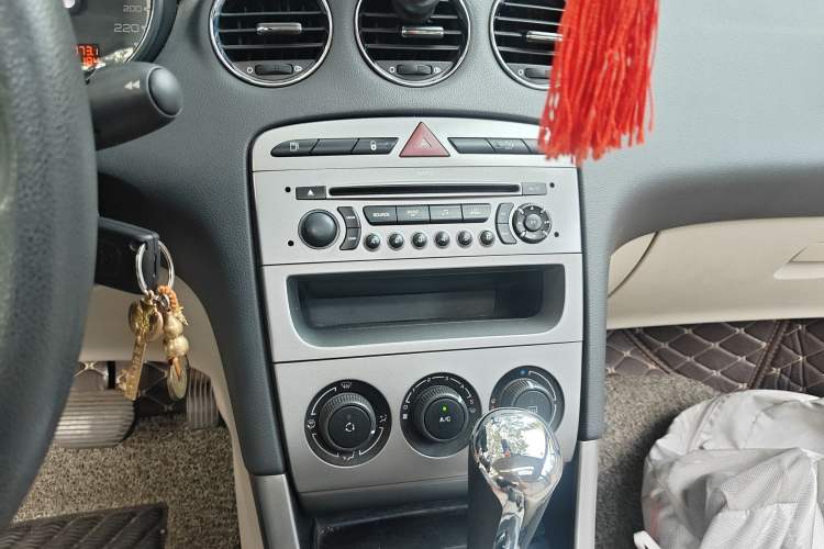 Used Peugeot 408 2010 2.0L Automatic Comfort Edition
