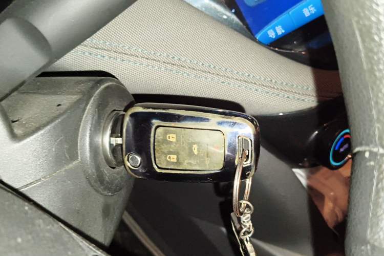 Used Chevrolet Malibu 2016 2.0L Automatic Comfort Edition Vehicle Key