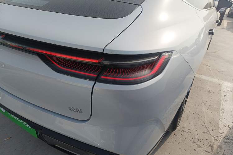 Used Geely Galaxy E8 2025 700 km Long-Range Intelligent Driving Version