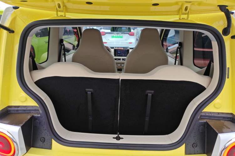 Used Wuling Hongguang MINIEV 2024 3rd Generation 215km Advanced Version
