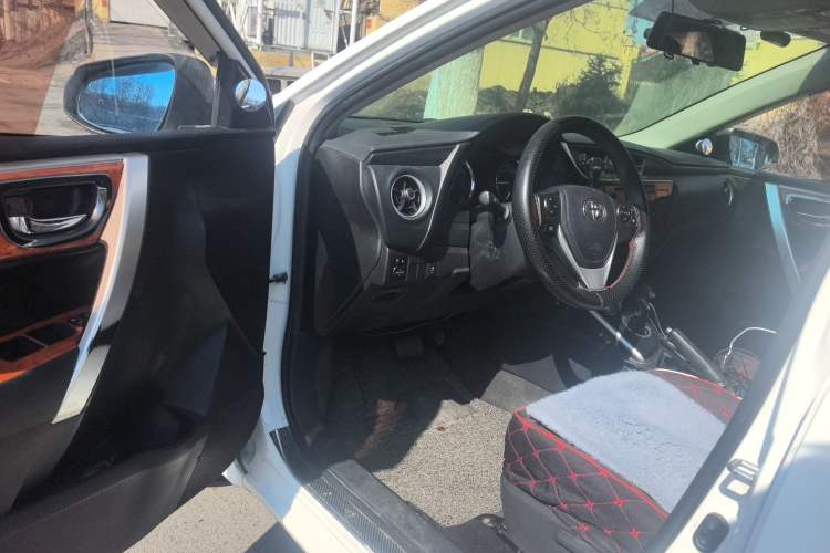 Used Toyota Corolla 2017 Revised Dual-Engine 1.8L E-CVT Leading Edition