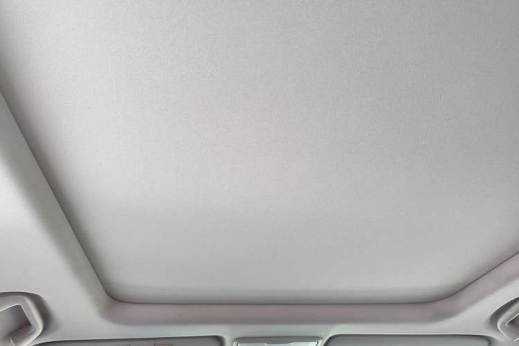 Used Honda CR-V 2019 240TURBO CVT 2WD Fashion Edition China V Headliner