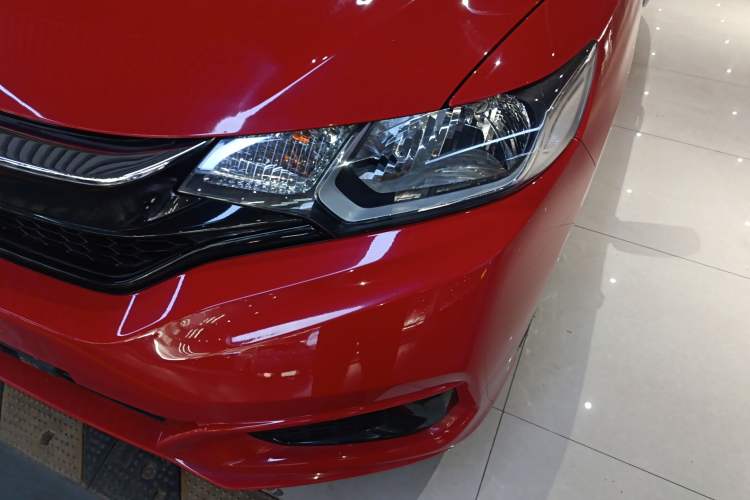 Used Honda Fit 2018 1.5L CVT Comfort Sunroof Version