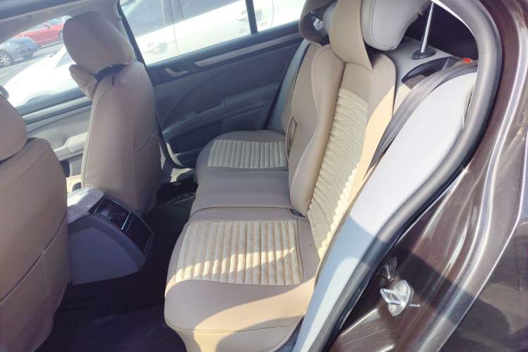 Used Skoda Superb 2013 1.4TSI Manual Shengshi Edition Left Rear Seat