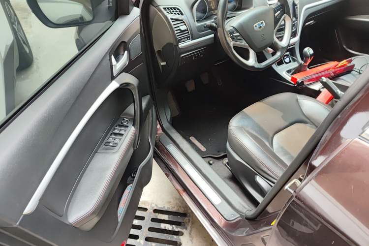 Used Geely Auto Emgrand 2015 Sedan 1.5L Manual - Top Trim Level
