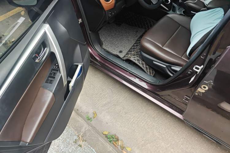 Used Toyota Levin Hybrid E+ 2019 1.8L GS E-CVT Elite Model with Sunroof
