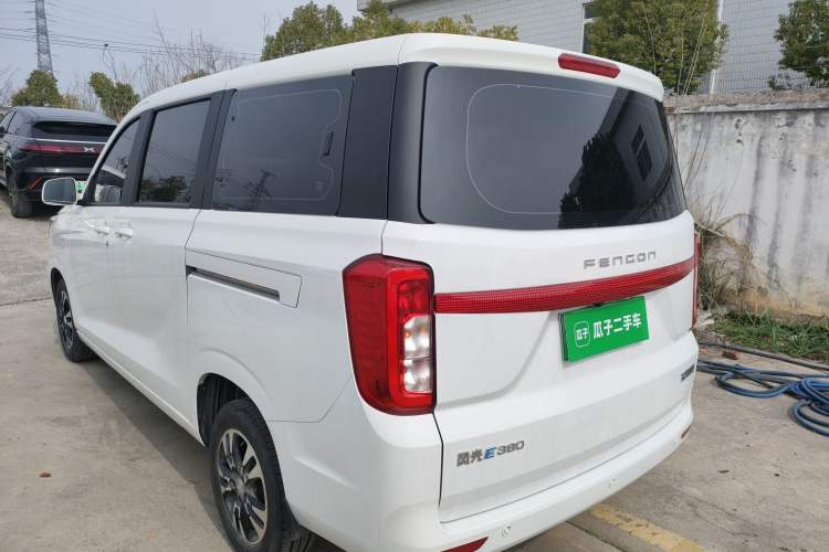 Used Dongfeng Fengon E380 2023 Commercial Version – Comfort Edition 8 Seats
