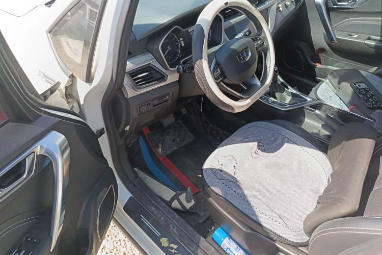 Used Geely Auto Vision X3 2019 Upgraded Model 1.5L CVT Elite Version Driver Seat