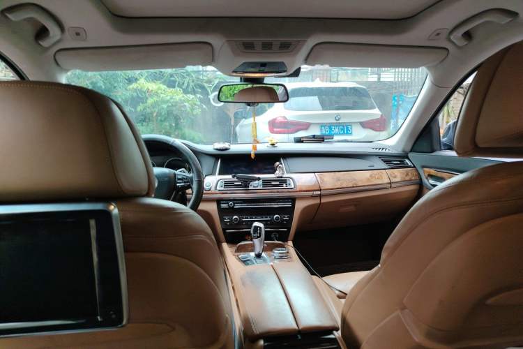 Used BMW 7 Series 2013 740Li Luxury Model Headliner