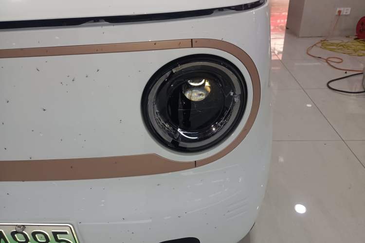 Used Geely Galaxy Panda 2024 Panda Mini 200km Endurance Bear Left Front Headlight