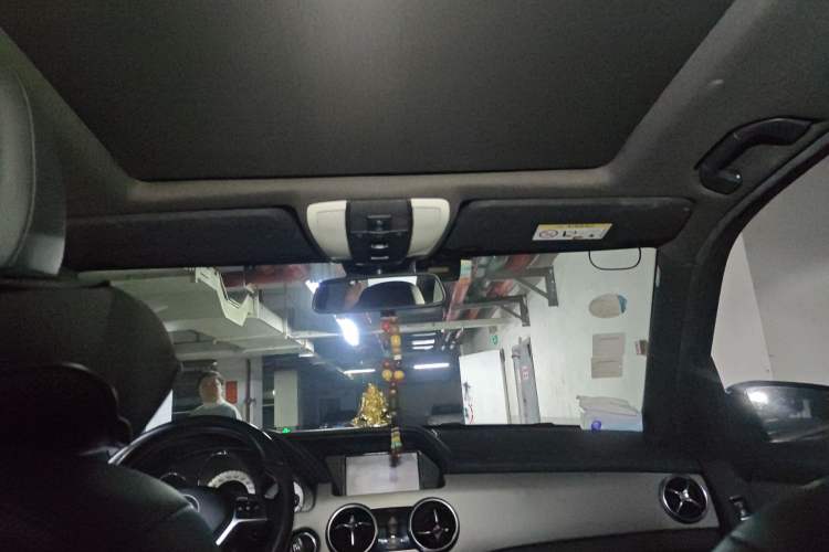 Used Mercedes-Benz GLK-Class 2015 GLK 260 4MATIC Dynamic Edition Ultimate Version
